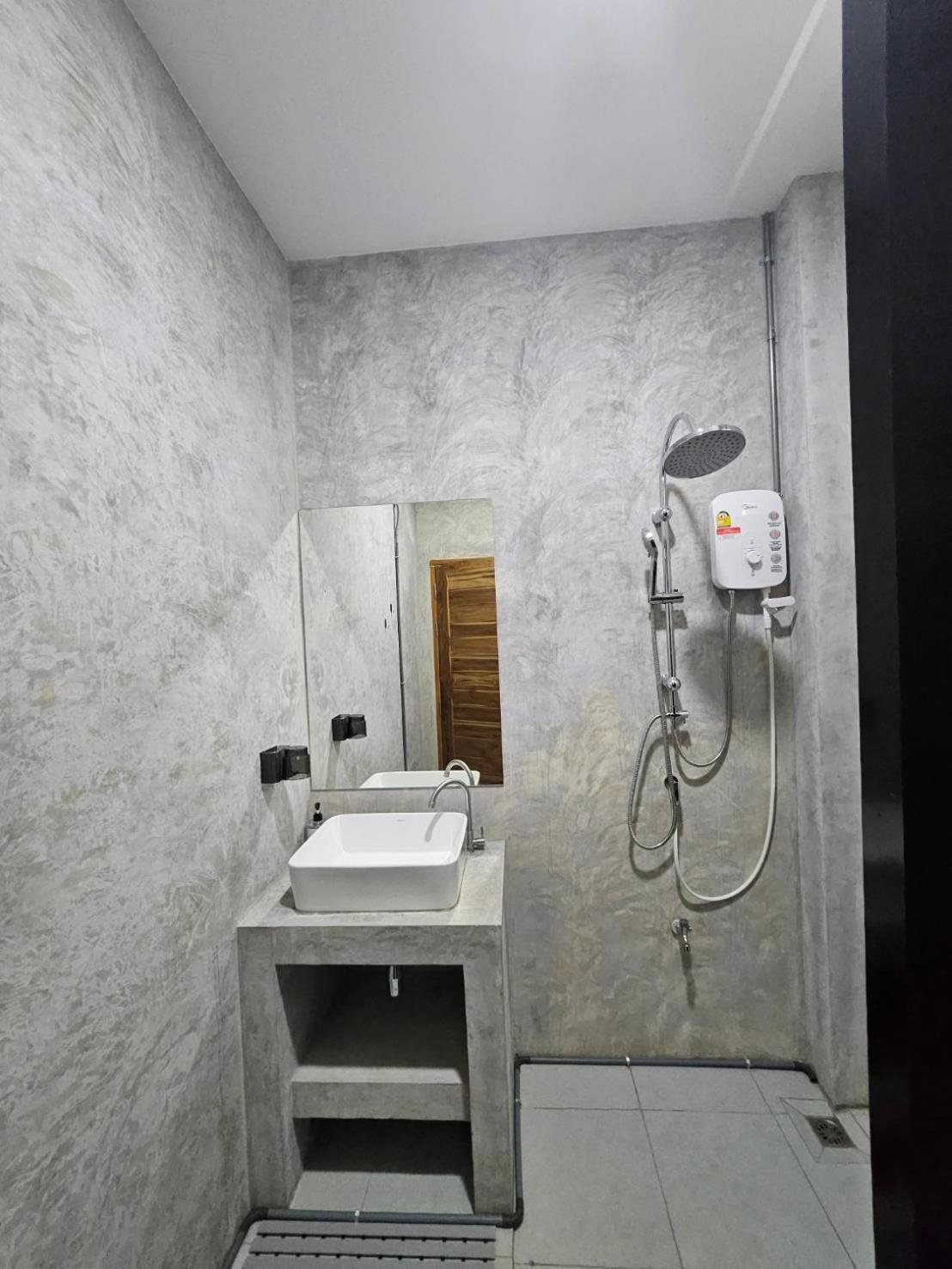 The Picturebook Guesthouse Mae Sot Exterior foto