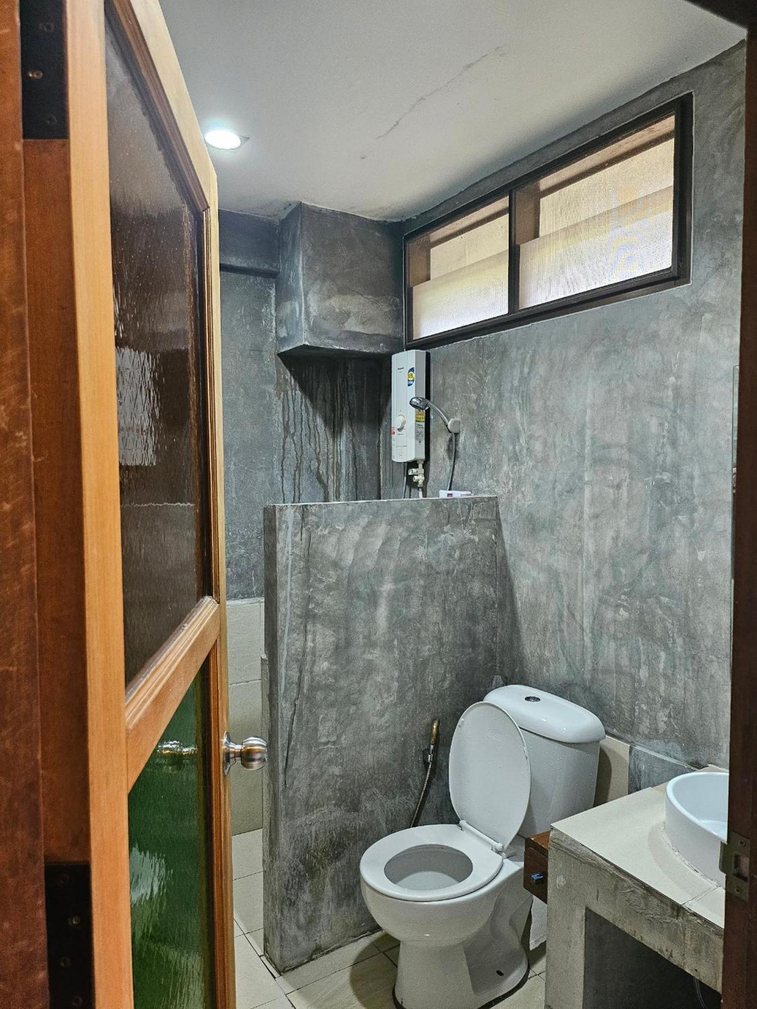 The Picturebook Guesthouse Mae Sot Exterior foto
